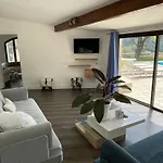 Villa Villa-monti Luxury With Private Pool, Fully Air Conditioned Bedrooms, 5 Star Superhosts!