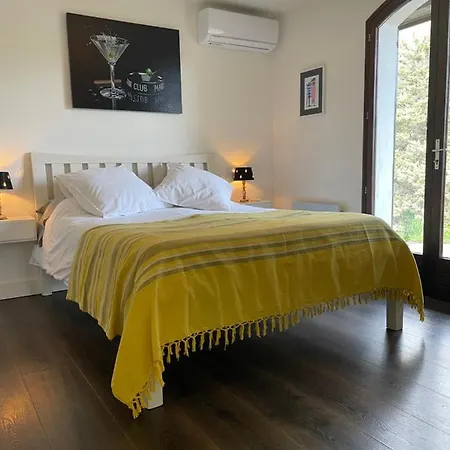 Вилла Monti Luxury With Pool Sleeps 6 *