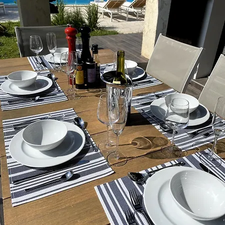 Villa Villa-Monti Luxury Villa With Private Pool, Fully Air Conditioned Bedrooms, 5 Star Superhosts! *