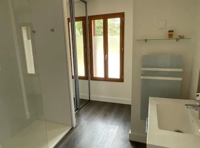 Villa-monti Luxury With Private Pool, Fully Air Conditioned Bedrooms, 5 Star Superhosts!