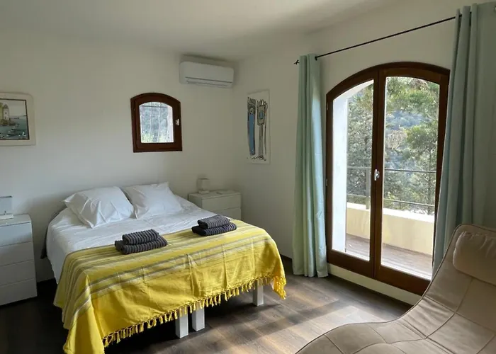 Villa-monti Luxury With Private Pool, Fully Air Conditioned Bedrooms, 5 Star Superhosts! Villa *