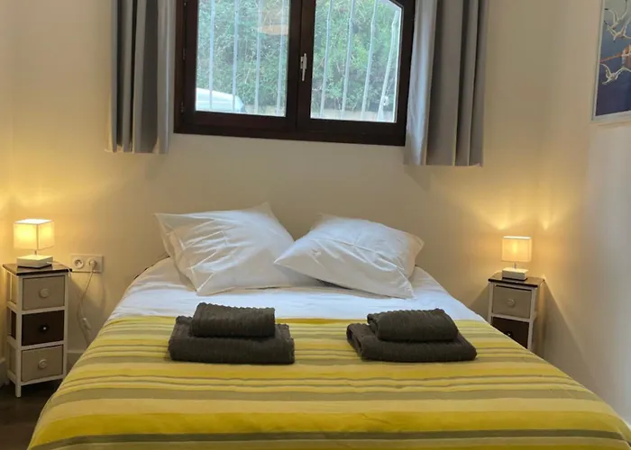 Villa-monti Luxury With Private Pool, Fully Air Conditioned Bedrooms, 5 Star Superhosts! *