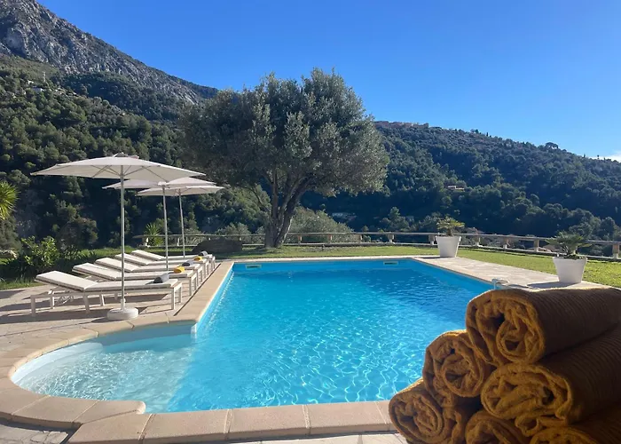 Villa Villa-monti Luxury With Private Pool, Fully Air Conditioned Bedrooms, 5 Star Superhosts!